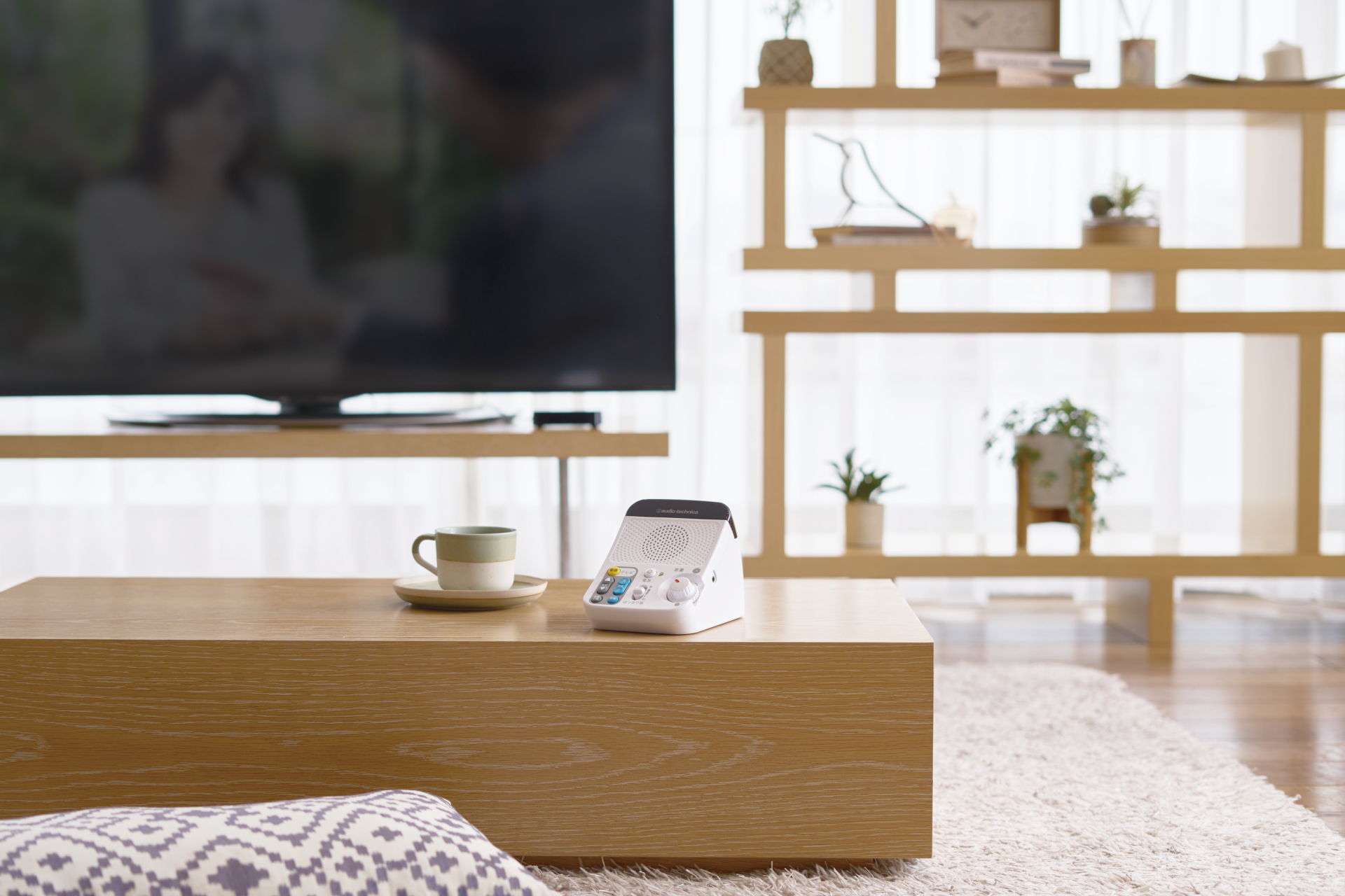 MIMIO SOUND LIGHT PLUS｜テレビの操作ができるお手元スピーカー